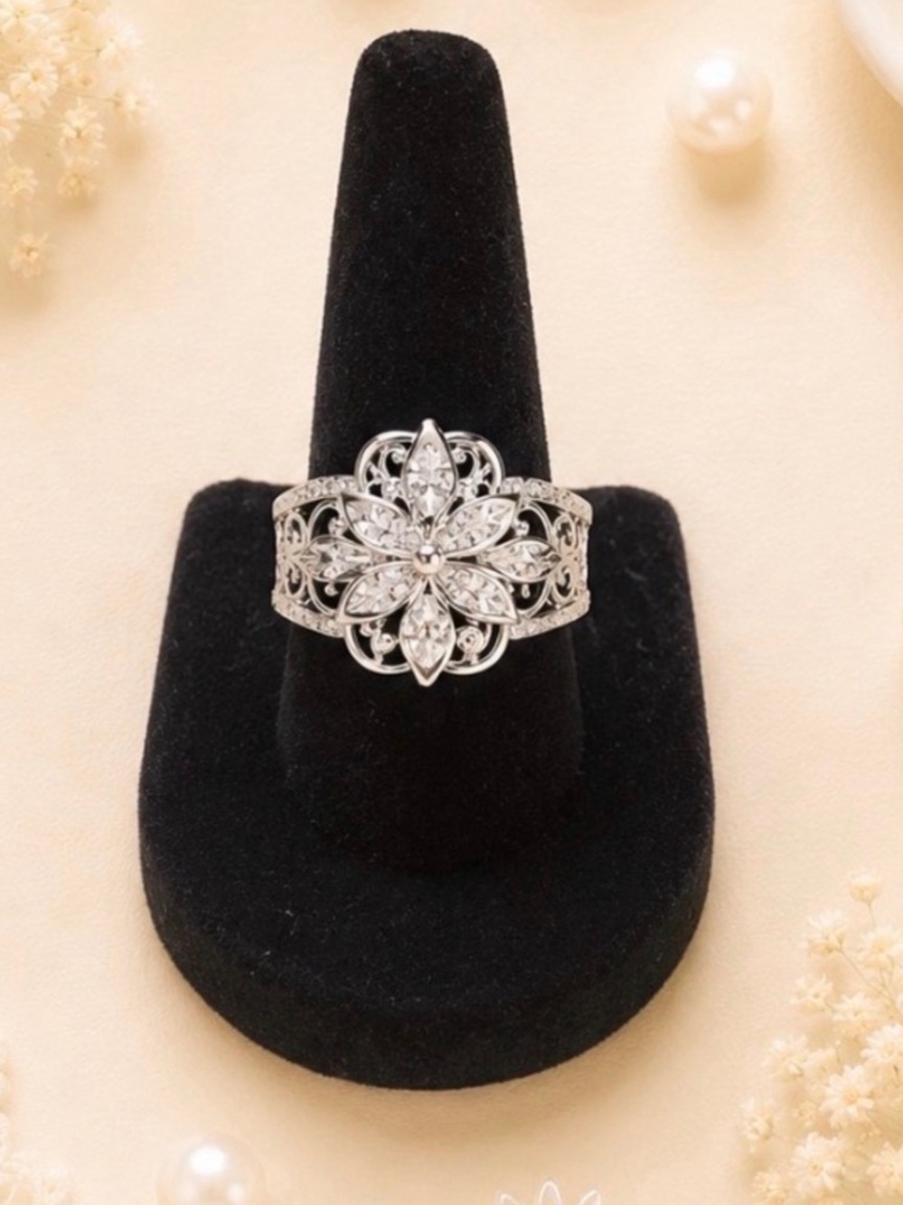 Floral Silver Tone Filigree Fashion Ring - NWOT